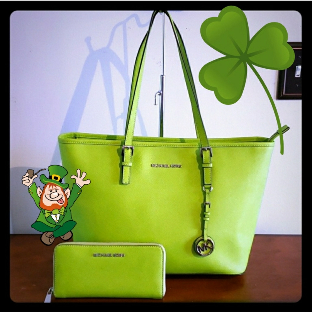 🍀Michael Kors jet set tote & zip wallet🍀